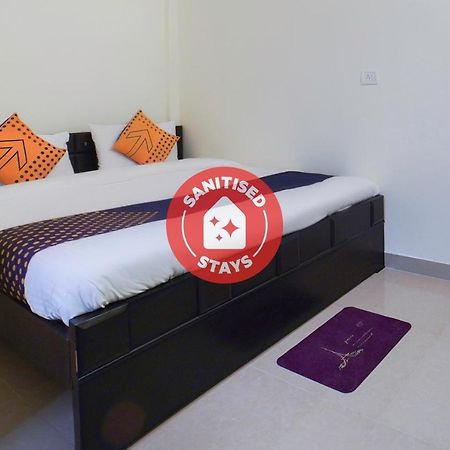 Spot On 67119 Hotel Shivam Residency Rāmpura Buitenkant foto